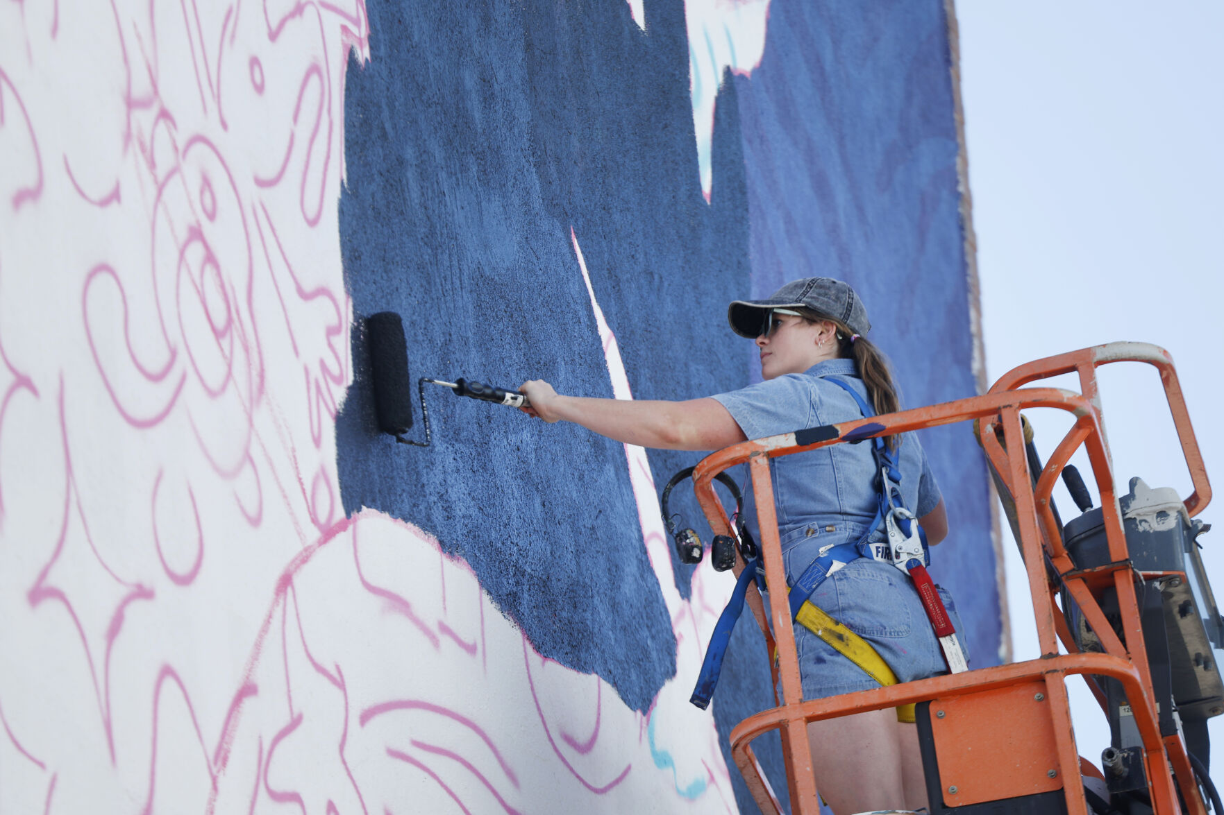 060624-qc-nws-rockislandmural 1.jpg